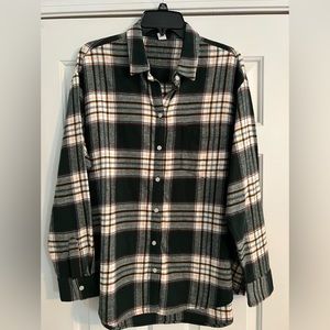 NWT- Old Navy Women’s flannel shirt.